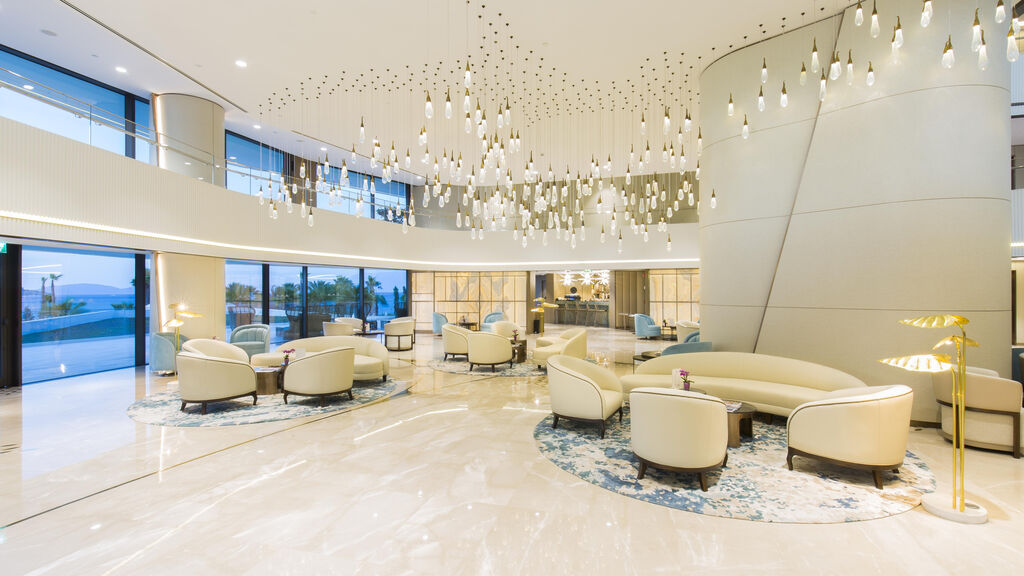 Reges A Luxury Collection Resort & Spa
