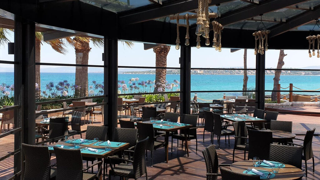 Reges A Luxury Collection Resort & Spa