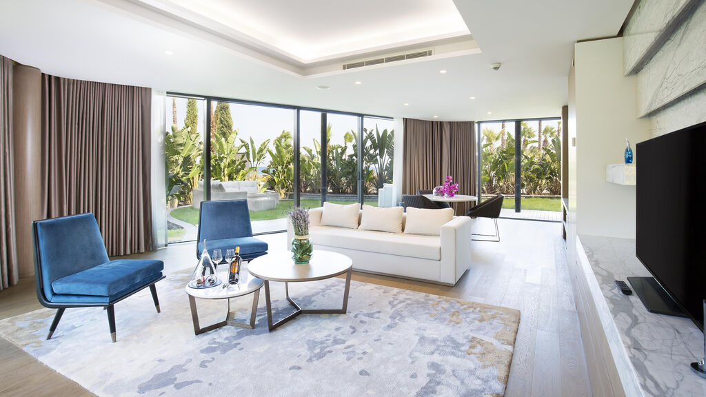 Reges A Luxury Collection Resort & Spa