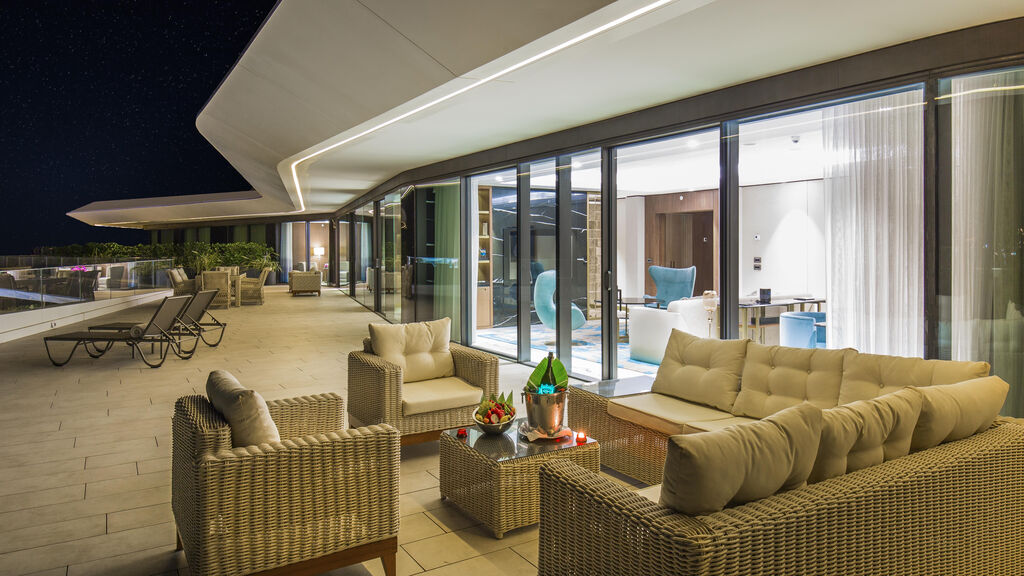 Reges A Luxury Collection Resort & Spa