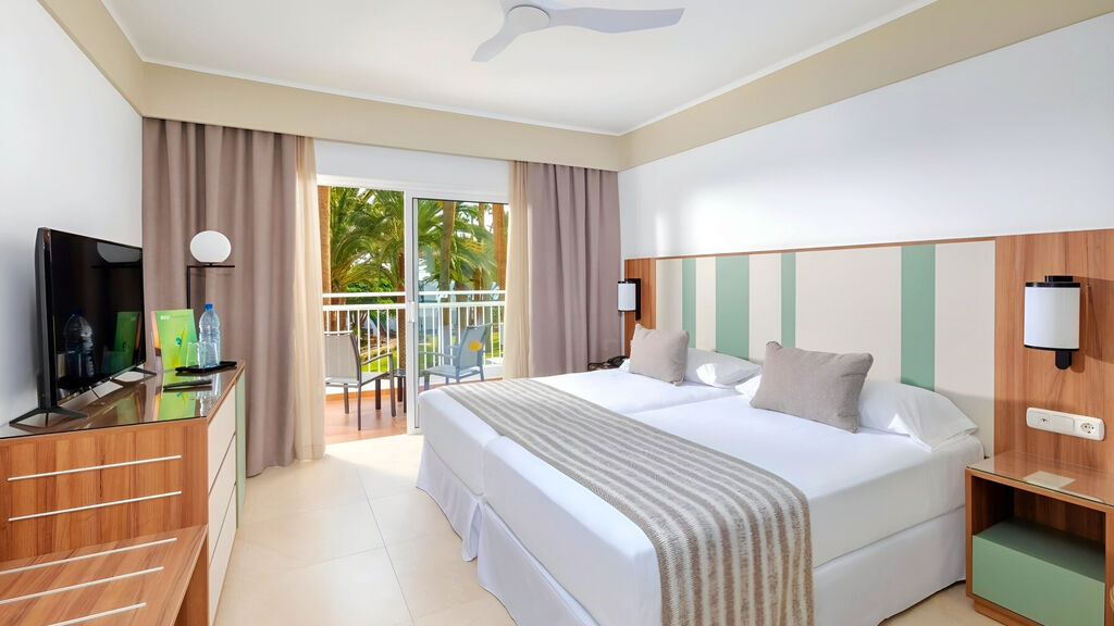 Riu Paraiso Lanzarote Resort