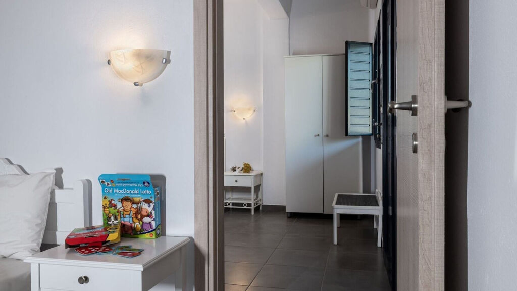 Hotel Rivari Santorini