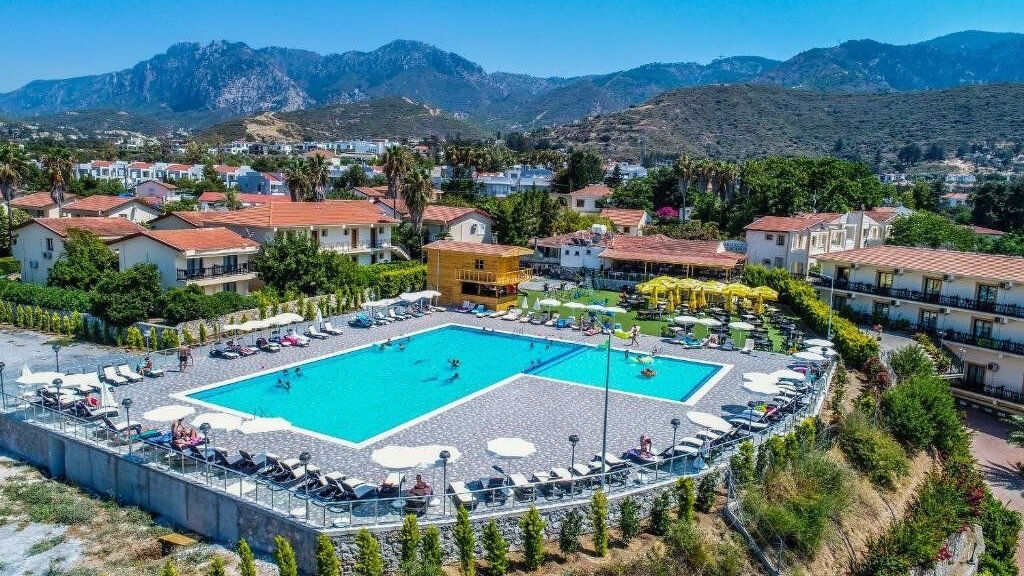 Riverside Garden Resort