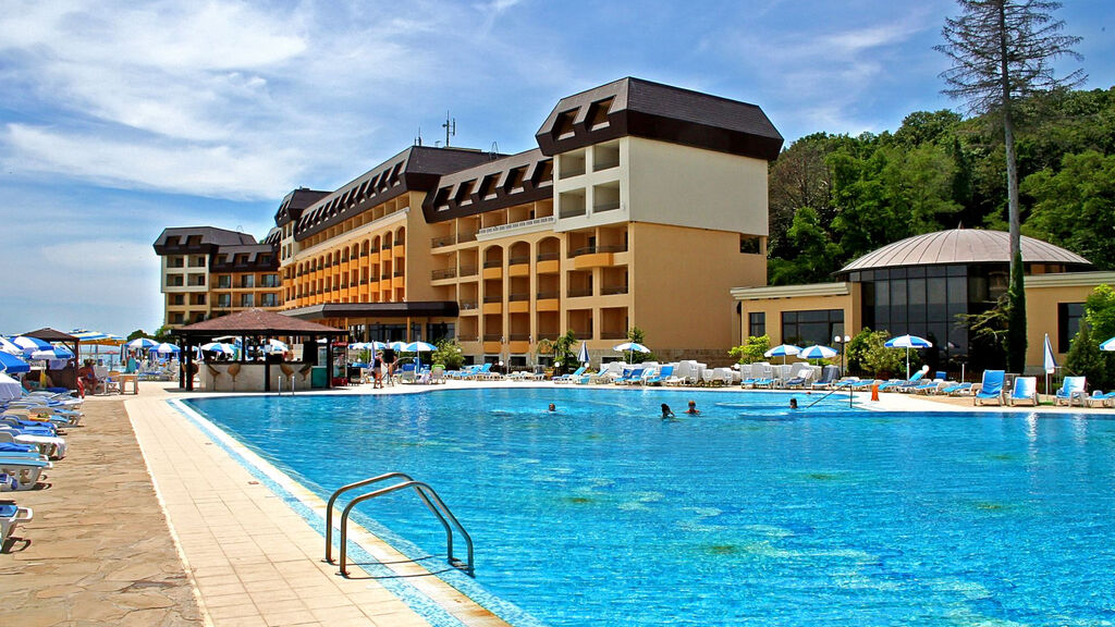 Hvd Riviera Beach Hotel