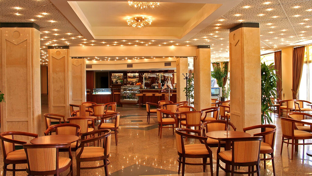 Hvd Riviera Beach Hotel