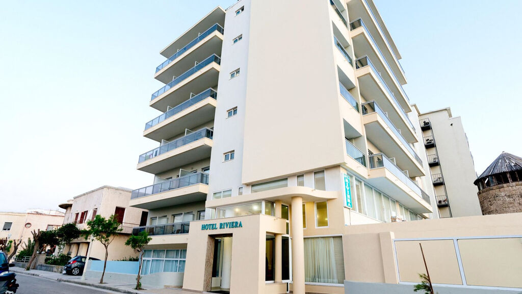 Riviera Hotel