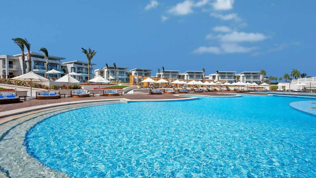 Rixos Premium Magawish Suites & Villas