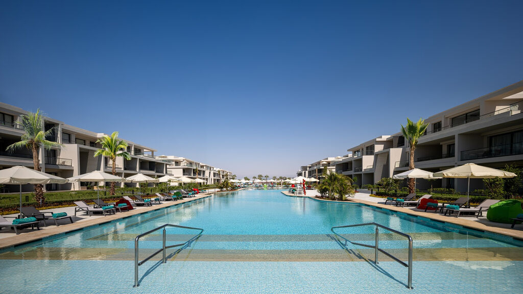 Rixos Premium Magawish Suites & Villas