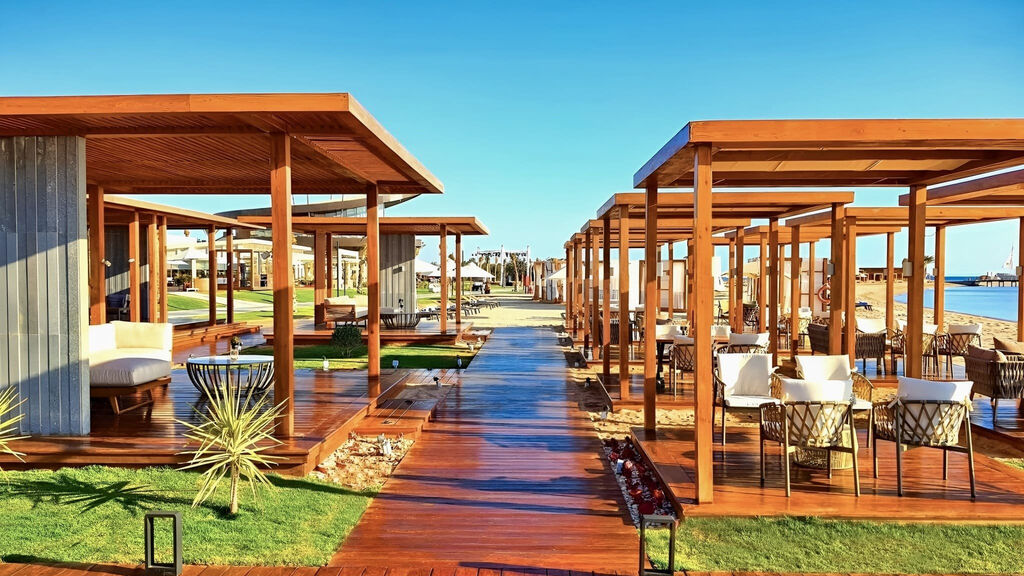 Rixos Premium Magawish Suites & Villas