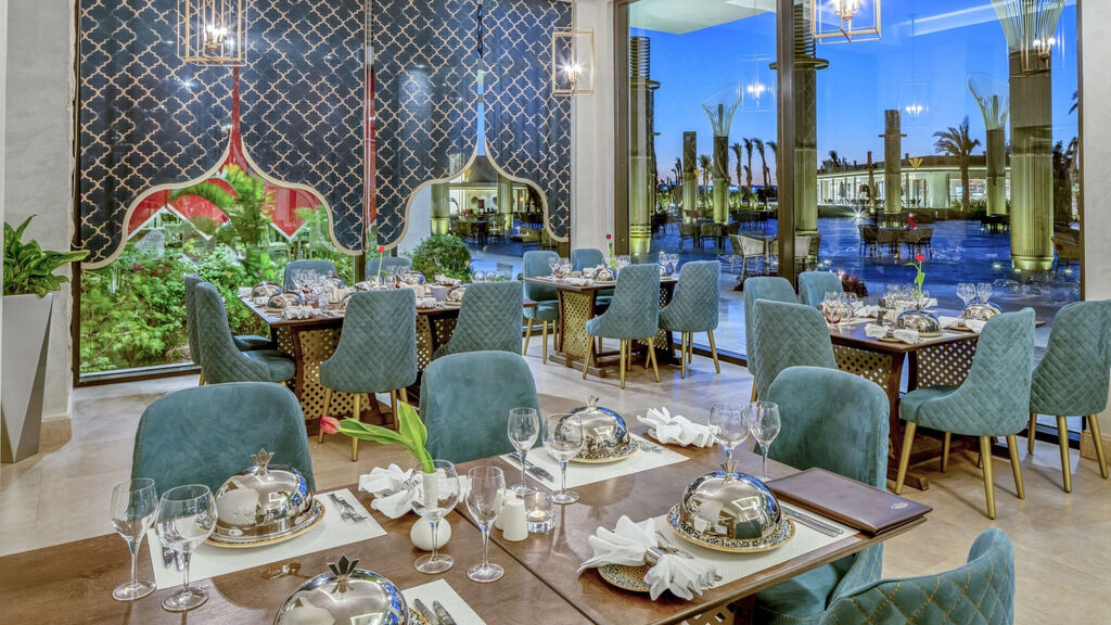 Rixos Premium Magawish Suites & Villas