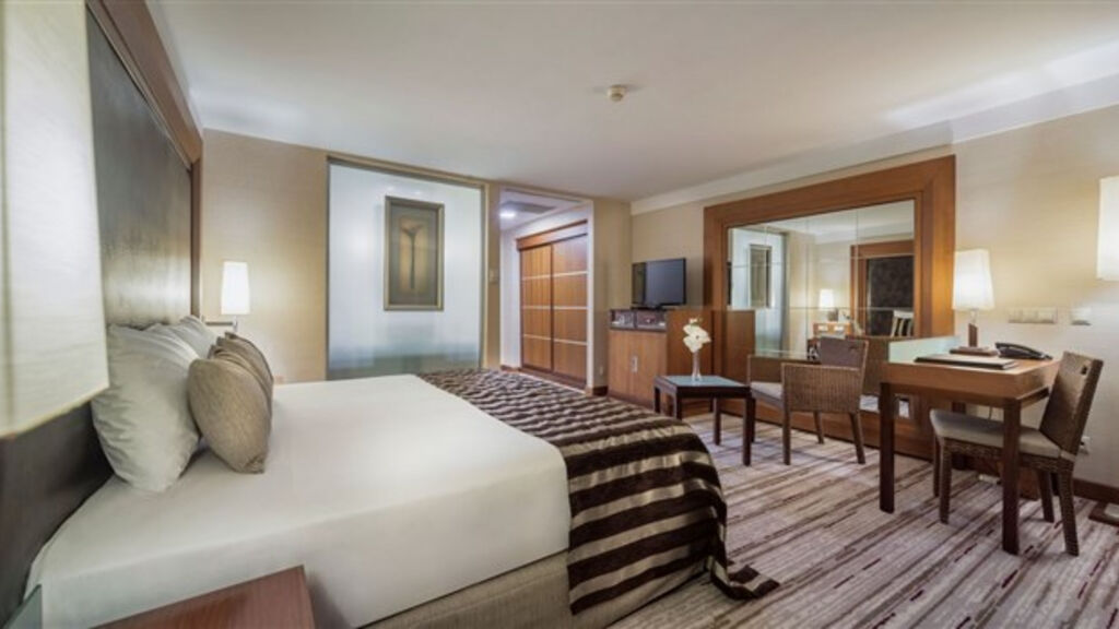 Rixos Sungate