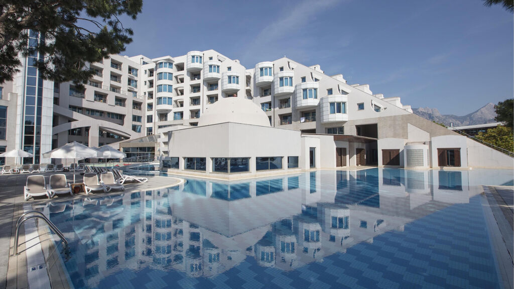 Rixos Sungate