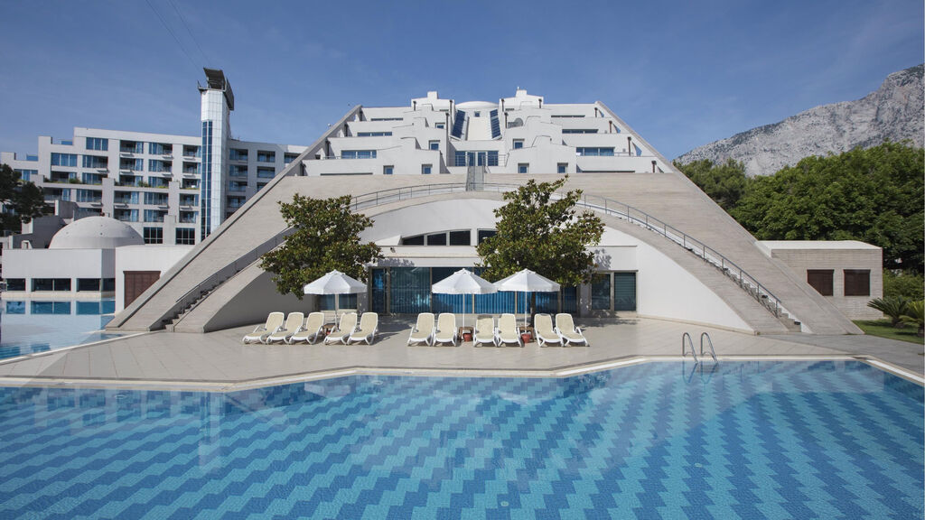 Rixos Sungate