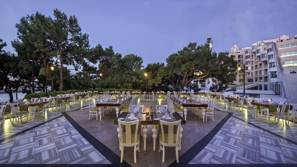 Rixos Sungate