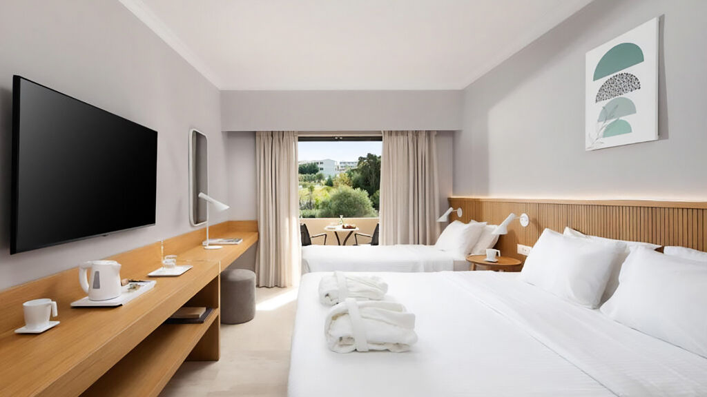 Roda Beach Resort & Spa