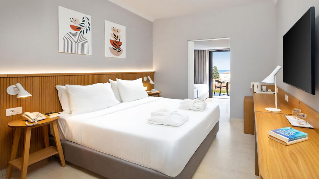 Roda Beach Resort & Spa