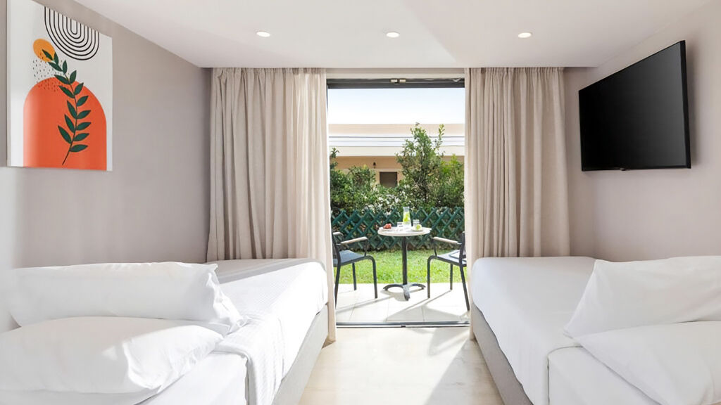 Roda Beach Resort & Spa