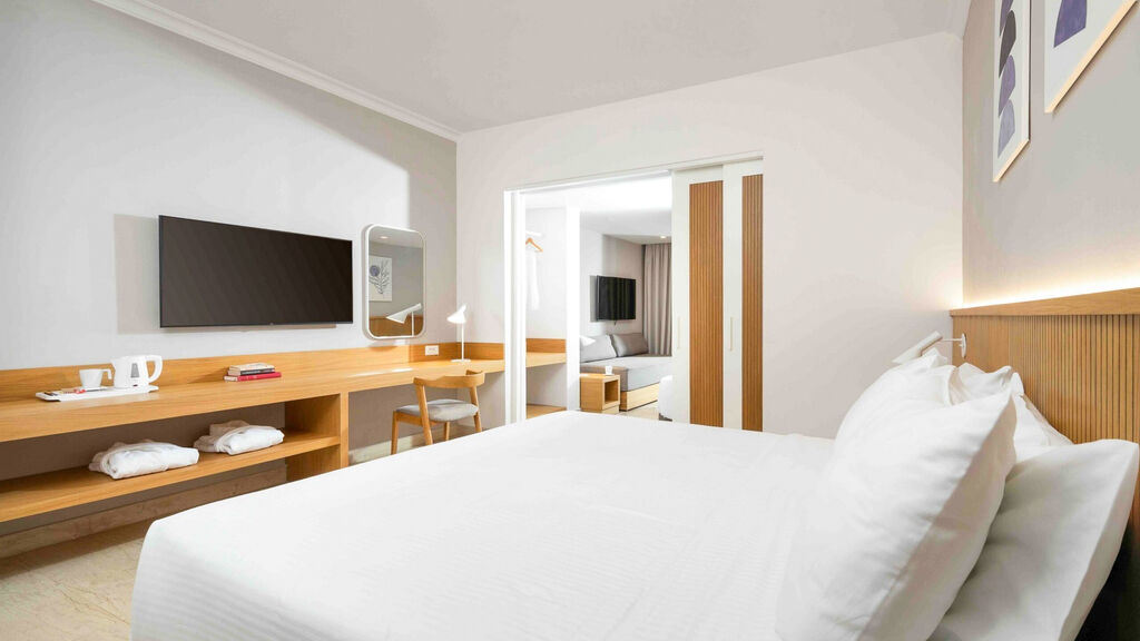 Roda Beach Resort & Spa