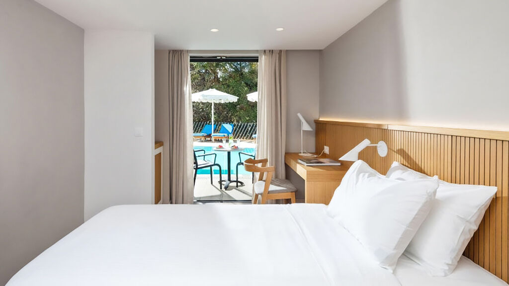 Roda Beach Resort & Spa