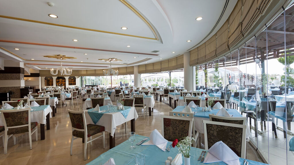 Roma Beach Resort & Spa