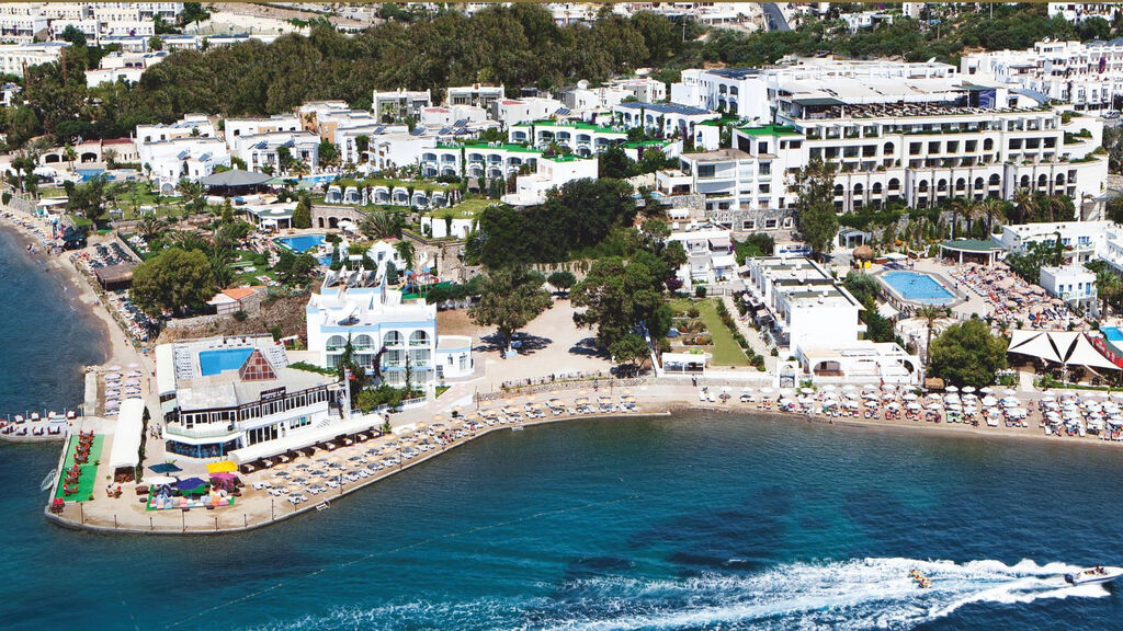 Royal Asarlik Beach