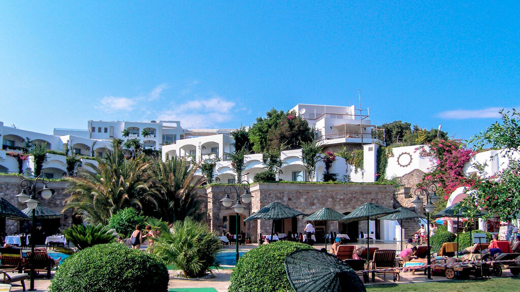 Royal Asarlik Beach