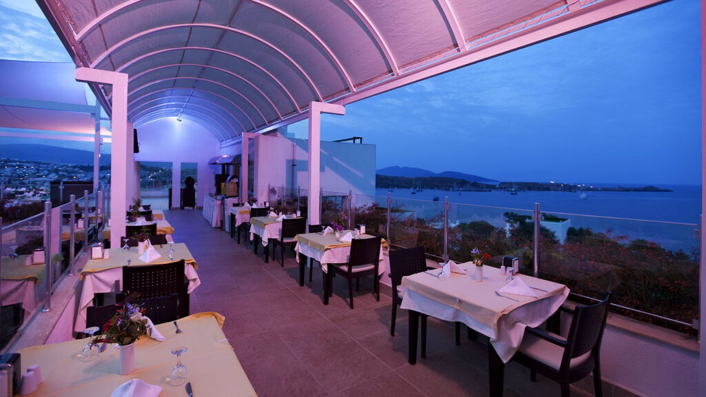 Royal Asarlik Beach