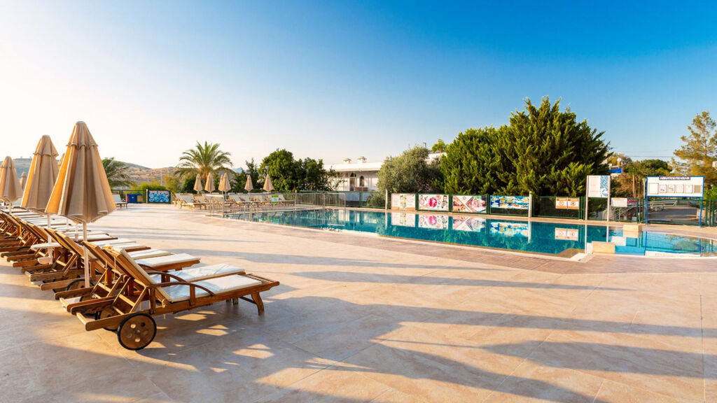 Royal Asarlik Beach