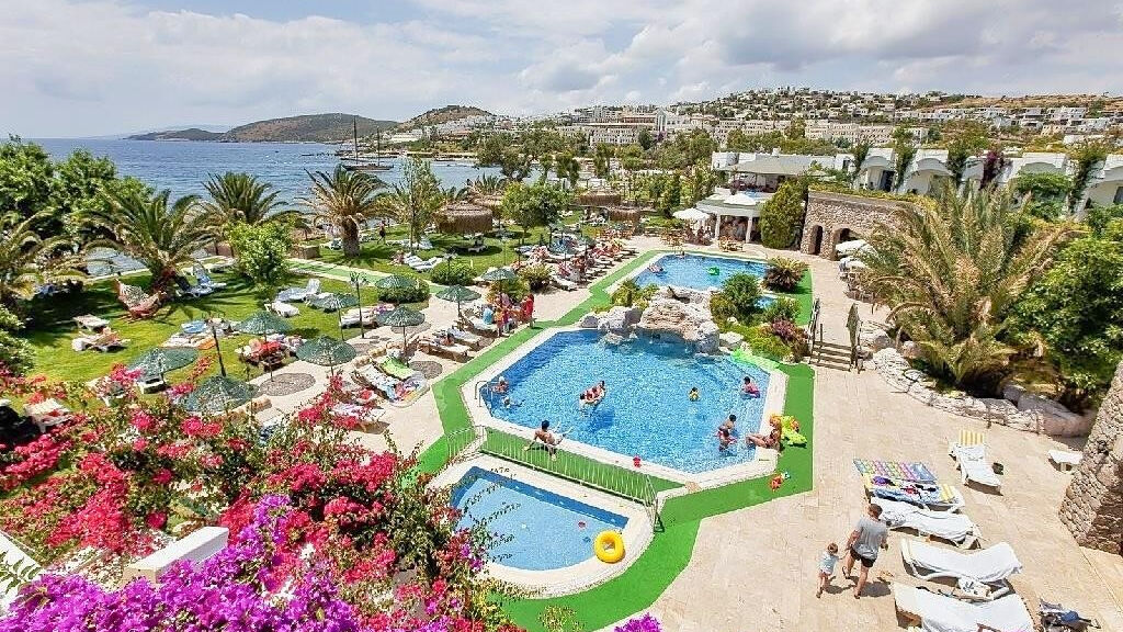 Royal Asarlik Beach