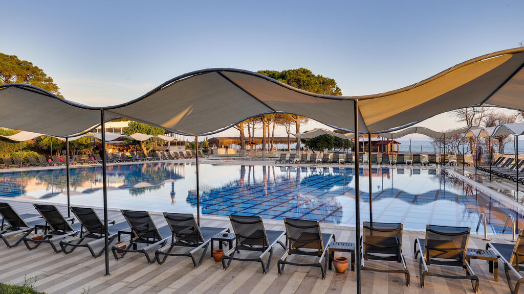 Royal Beach Club