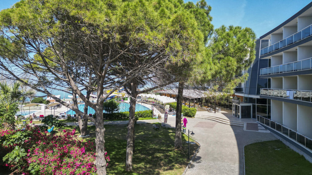 Royal Beach Club