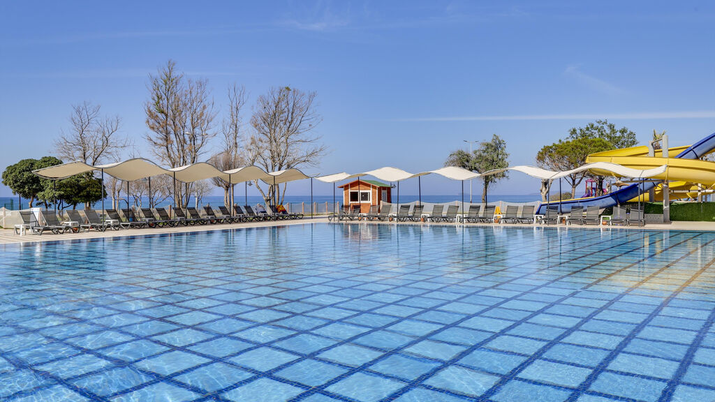 Royal Beach Club