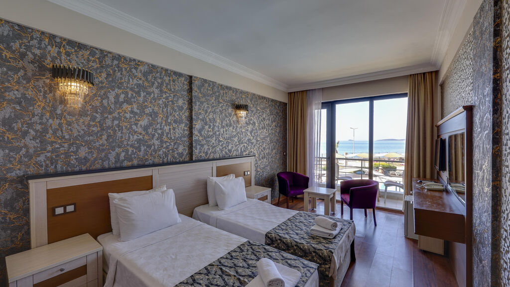 Royal Beach Club