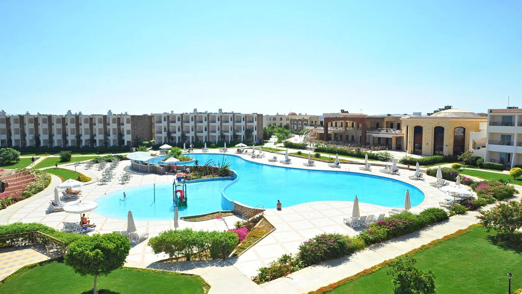 Royal Brayka Beach Resort