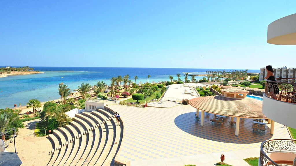 Royal Brayka Beach Resort