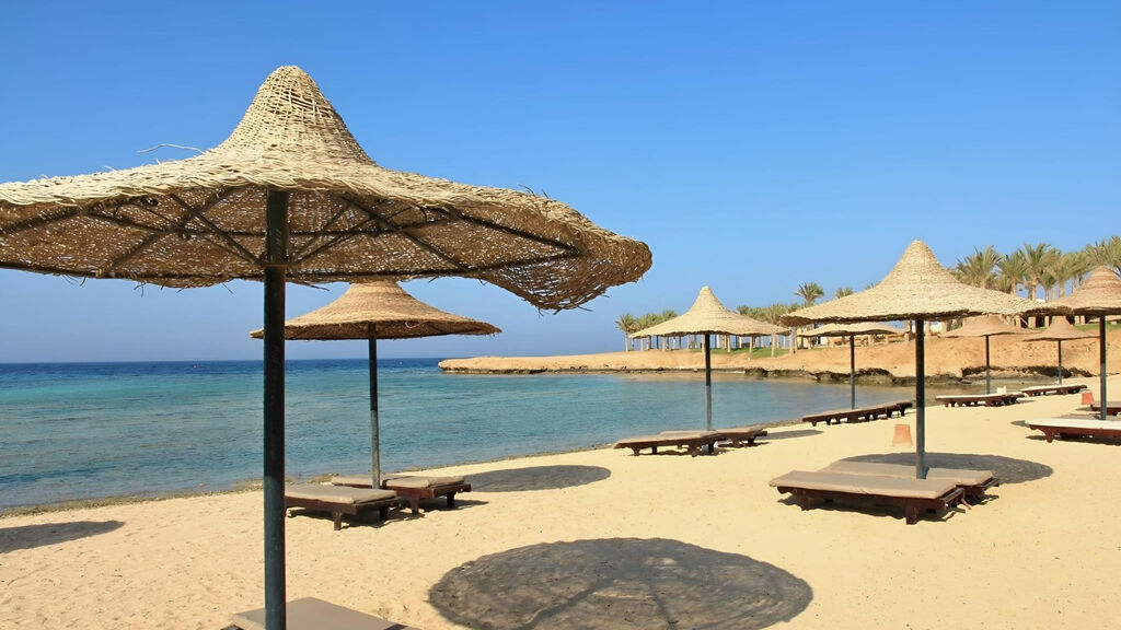 Royal Brayka Beach