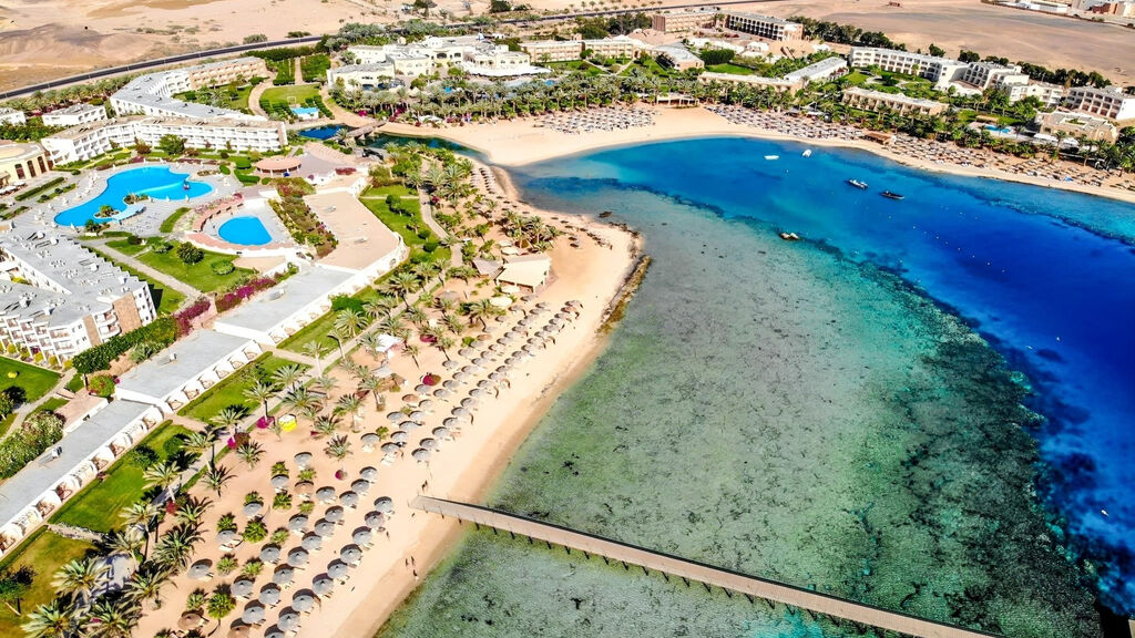 Royal Brayka Beach