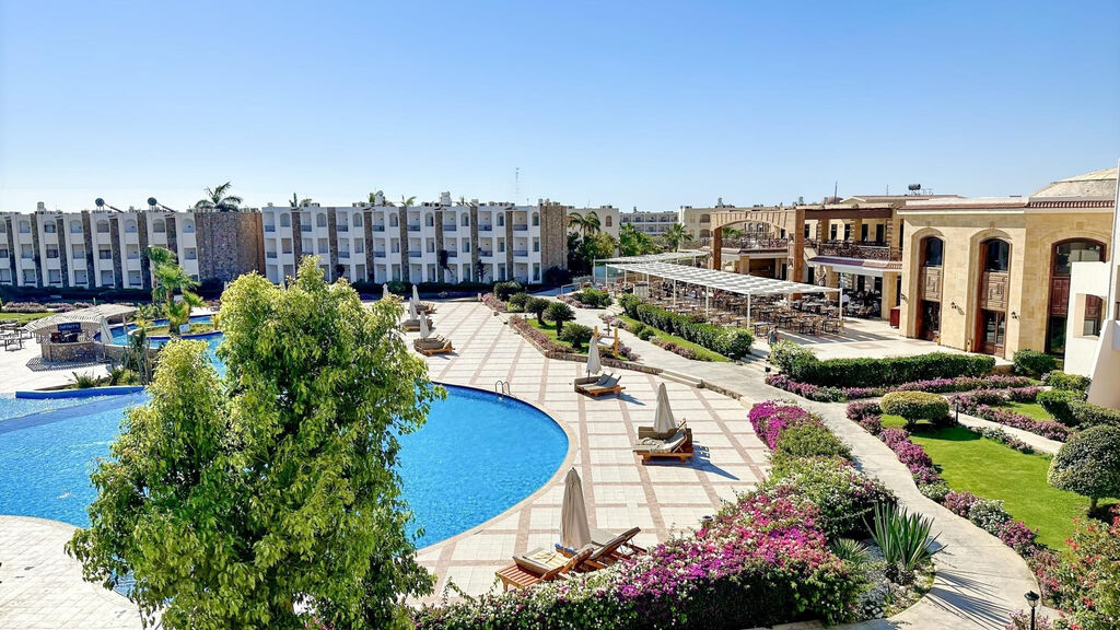 Royal Brayka Beach Resort