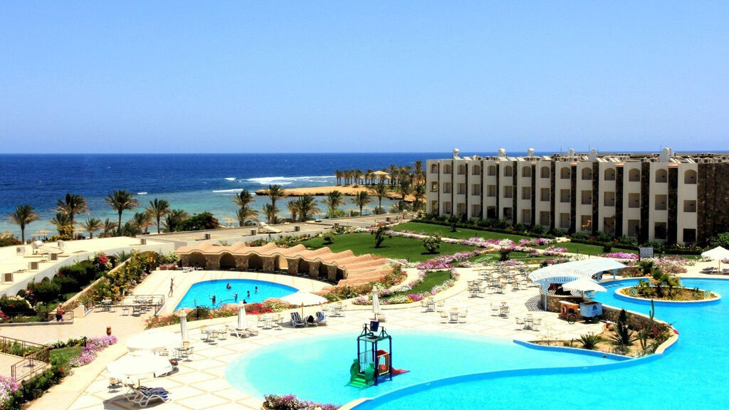 Royal Brayka Beach Resort