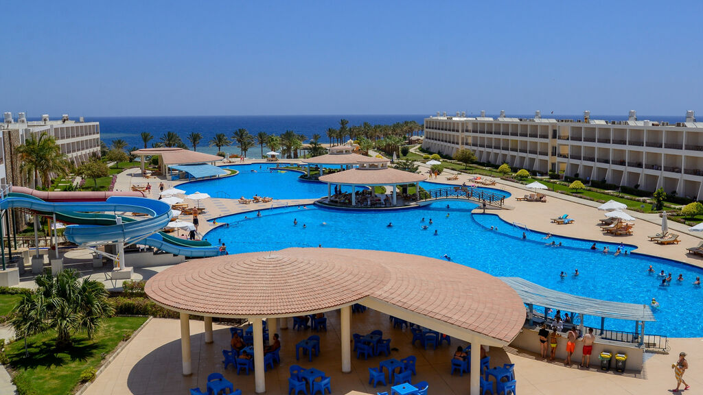 Royal Brayka Beach Resort