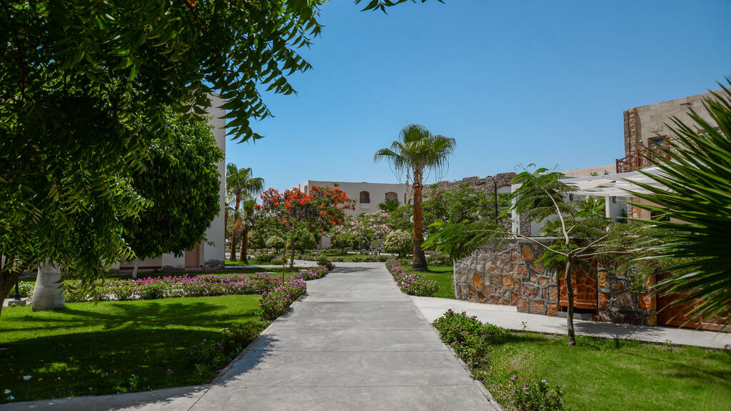 Royal Brayka Beach Resort