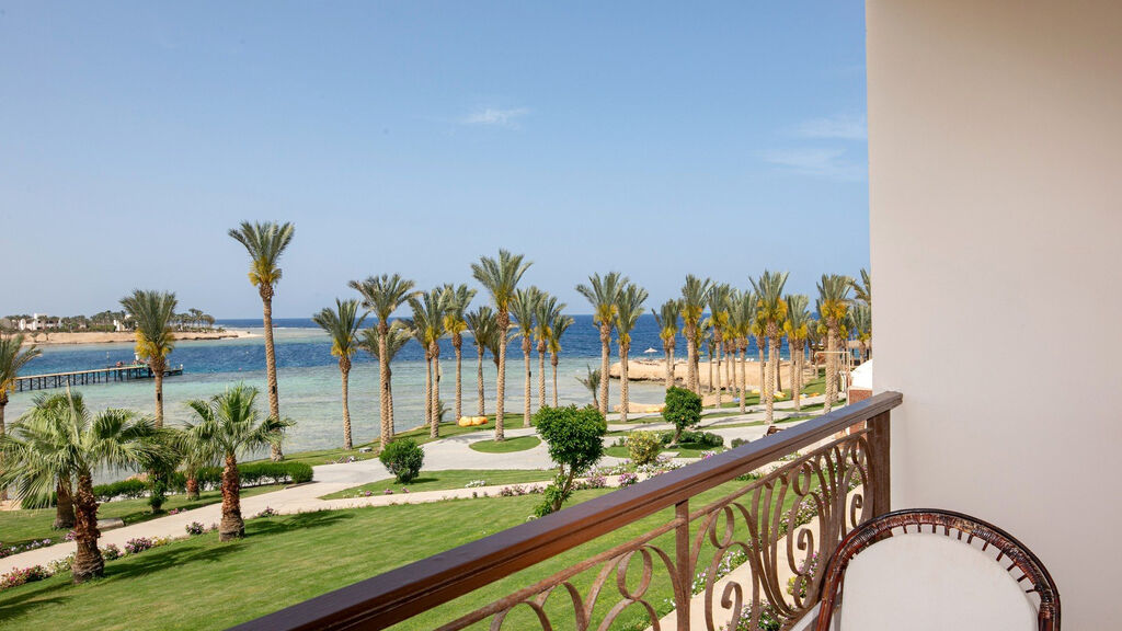 Royal Brayka Beach Resort