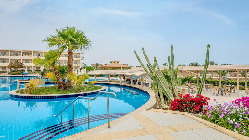 Royal Brayka Beach Resort