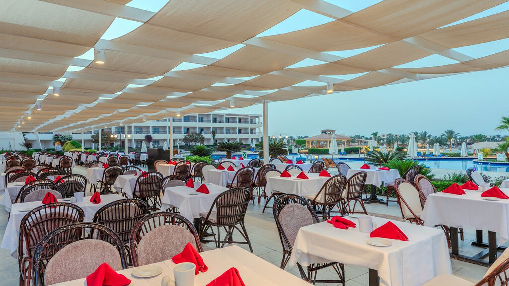 Royal Brayka Beach Resort
