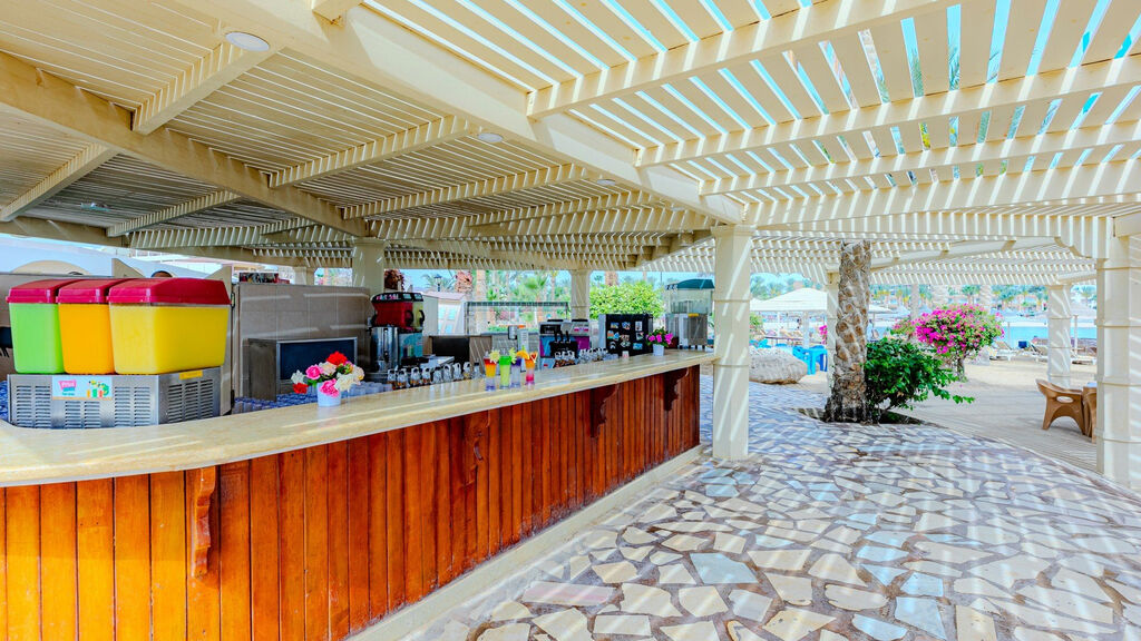 Royal Brayka Beach Resort