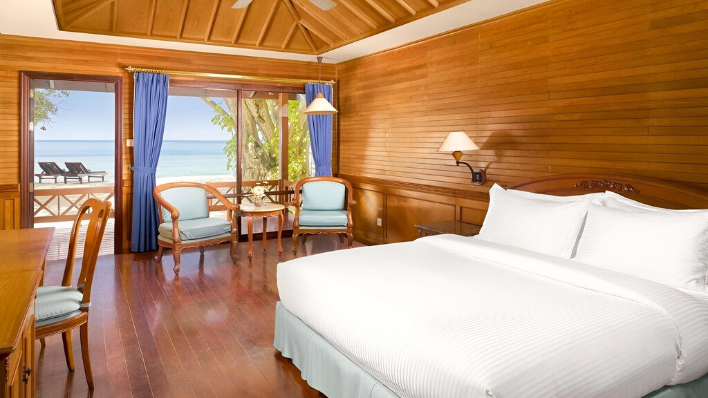 Royal Island Resort & Spa