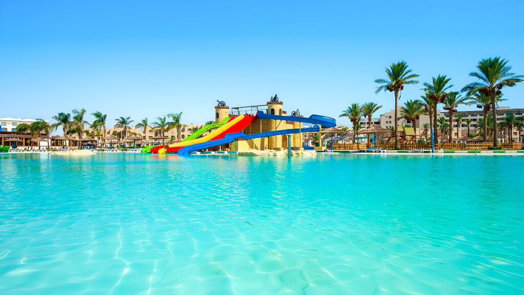 Royal Lagoons Resort & Aquapark