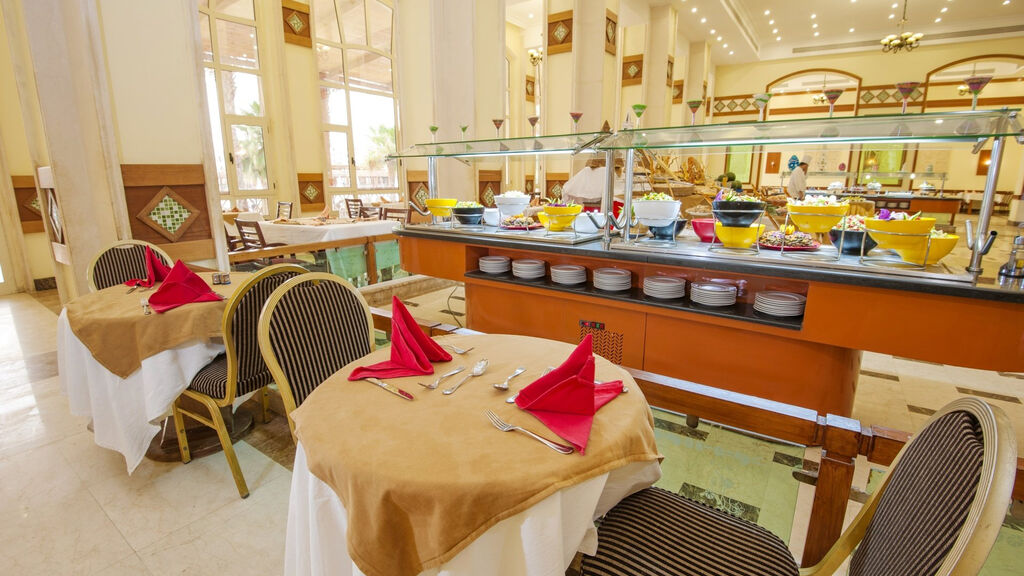 Royal Lagoons Resort & Aquapark