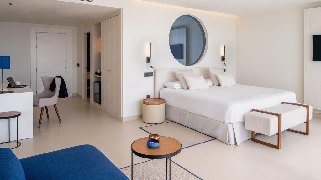 Royal Marina Suites Boutique