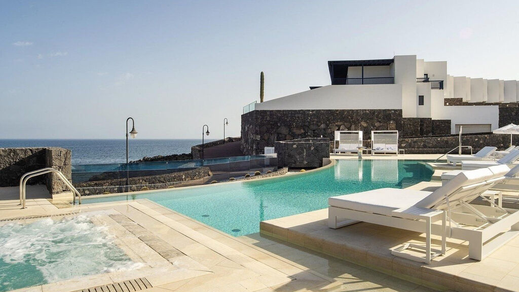 Royal Marina Suites Boutique